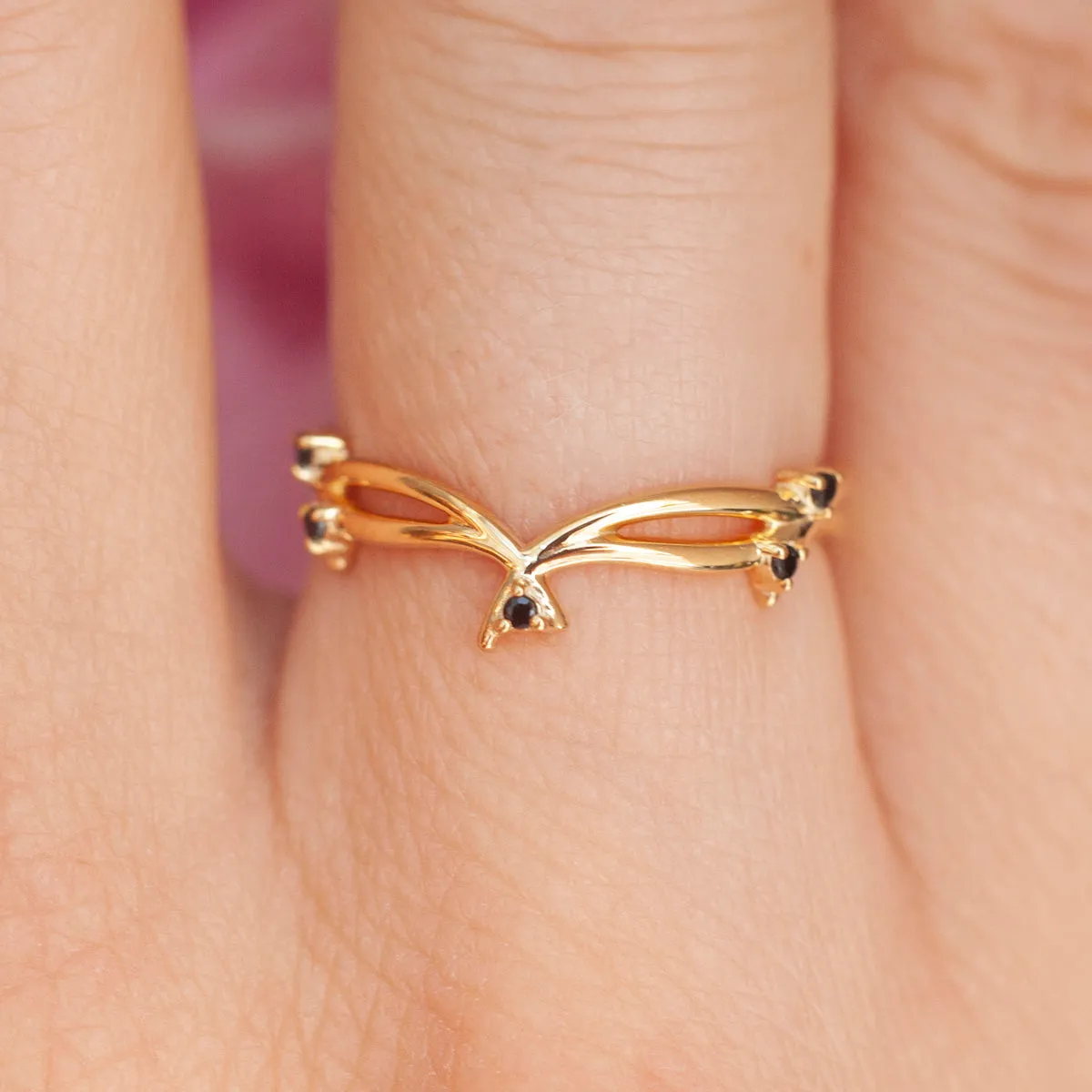 Leona Black Spinel Twig Band