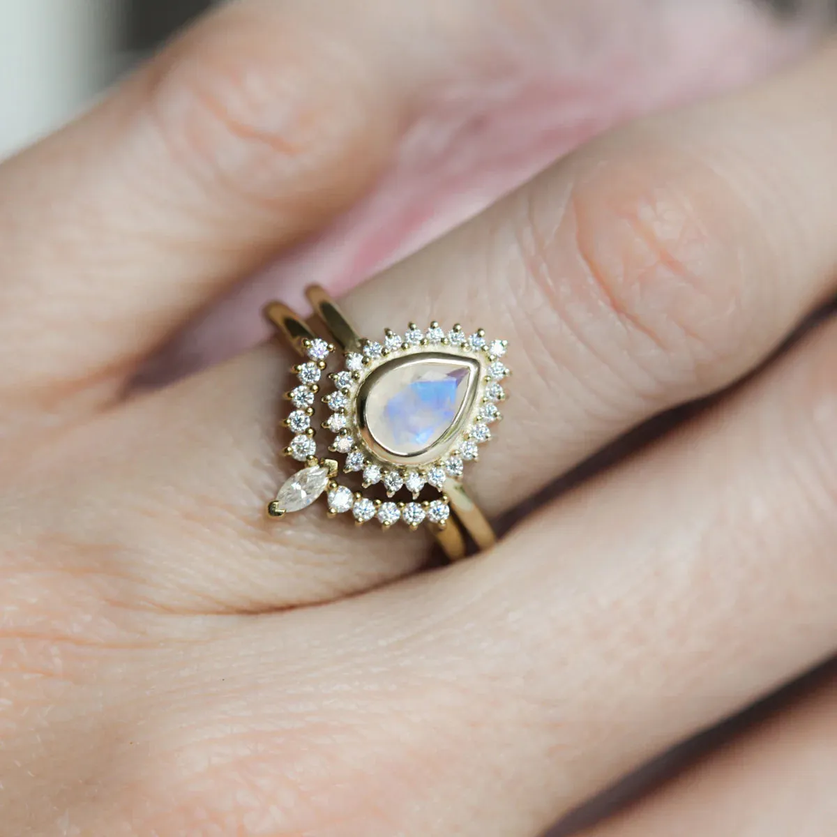 Liza Halo Moissanite Marquise Band