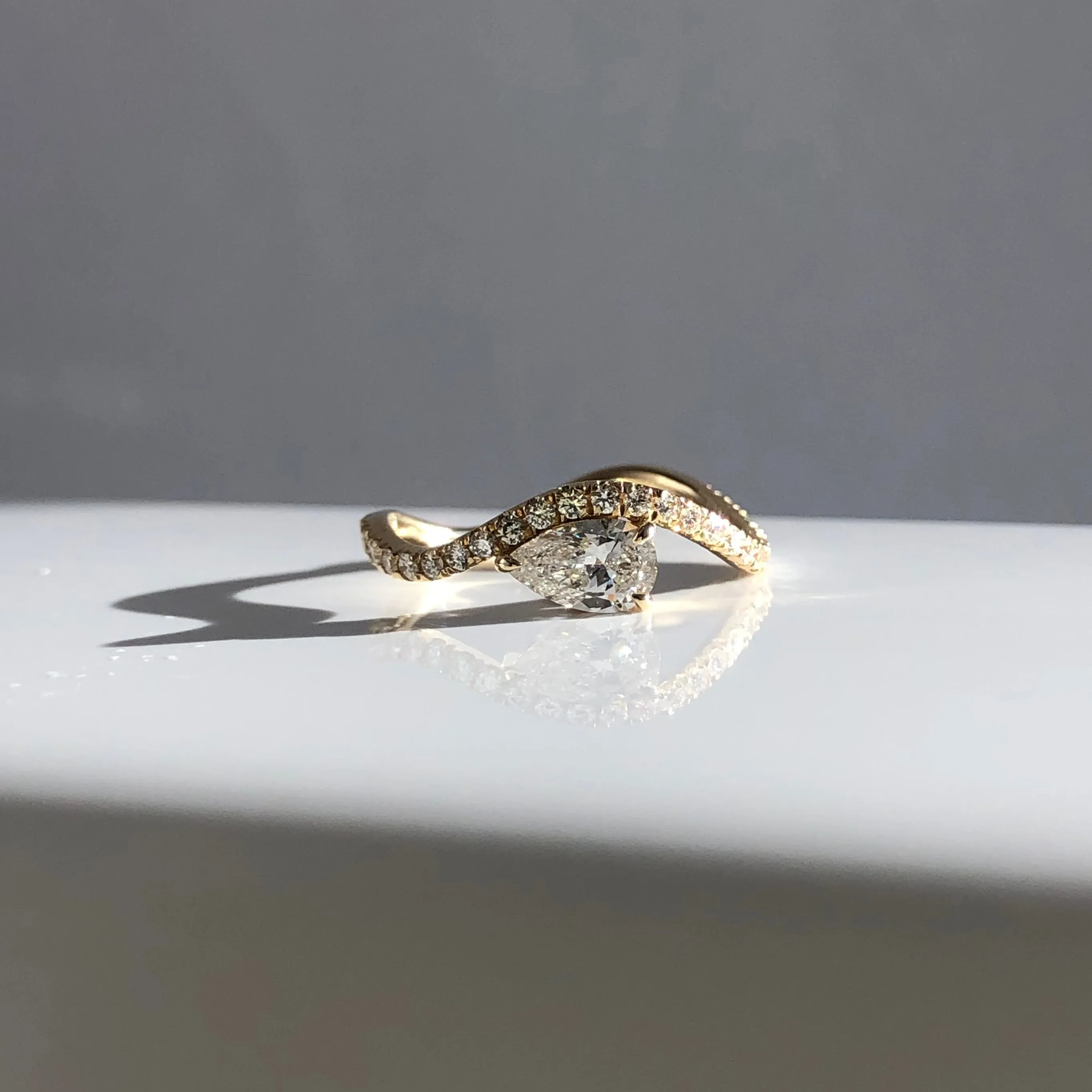 Meander Ring