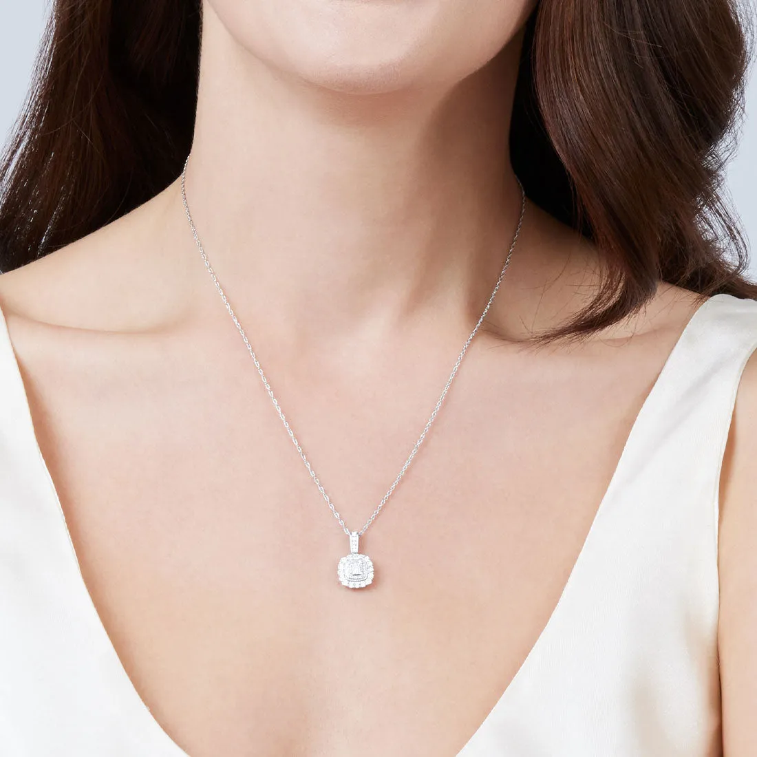 Miracle Halo Necklace with 0.16ct of Diamonds in Sterling Silver