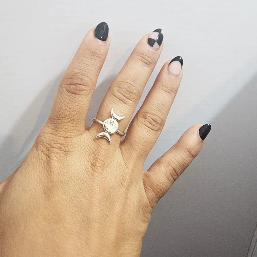 Moon Phase Ring in Sterling Silver / Size 8.5 / Ready to Ship