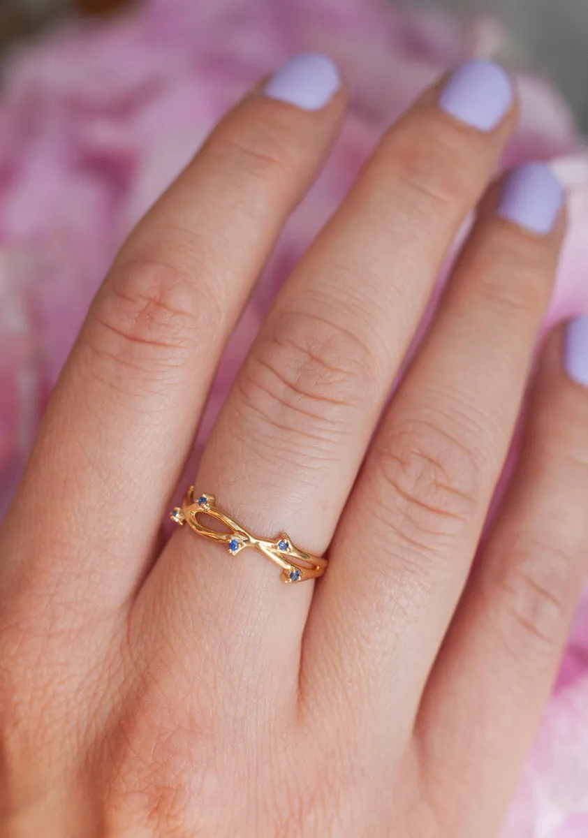 Naia Branch Twig Band with Blue Sapphire