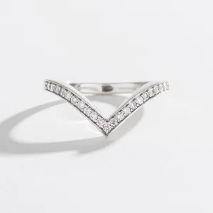 PAVÉ CHEVRON STACKING RINGS | WHITE DIAMONDS