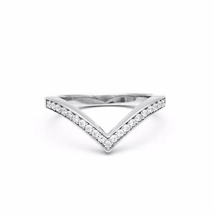 PAVÉ CHEVRON STACKING RINGS | WHITE DIAMONDS