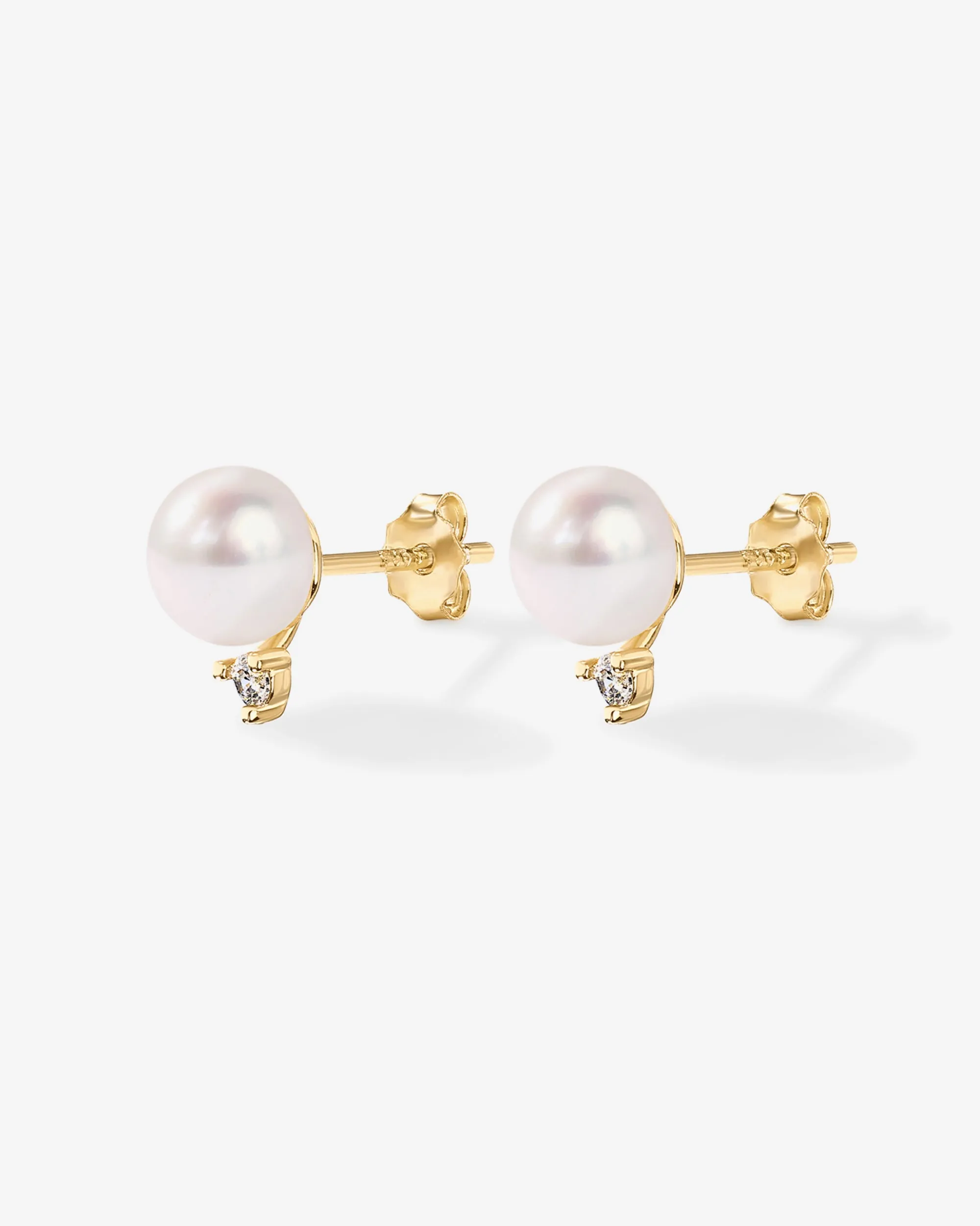 Perla Stud Earrings
