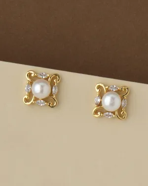 Pretty Pearl & Stone Stud Earring