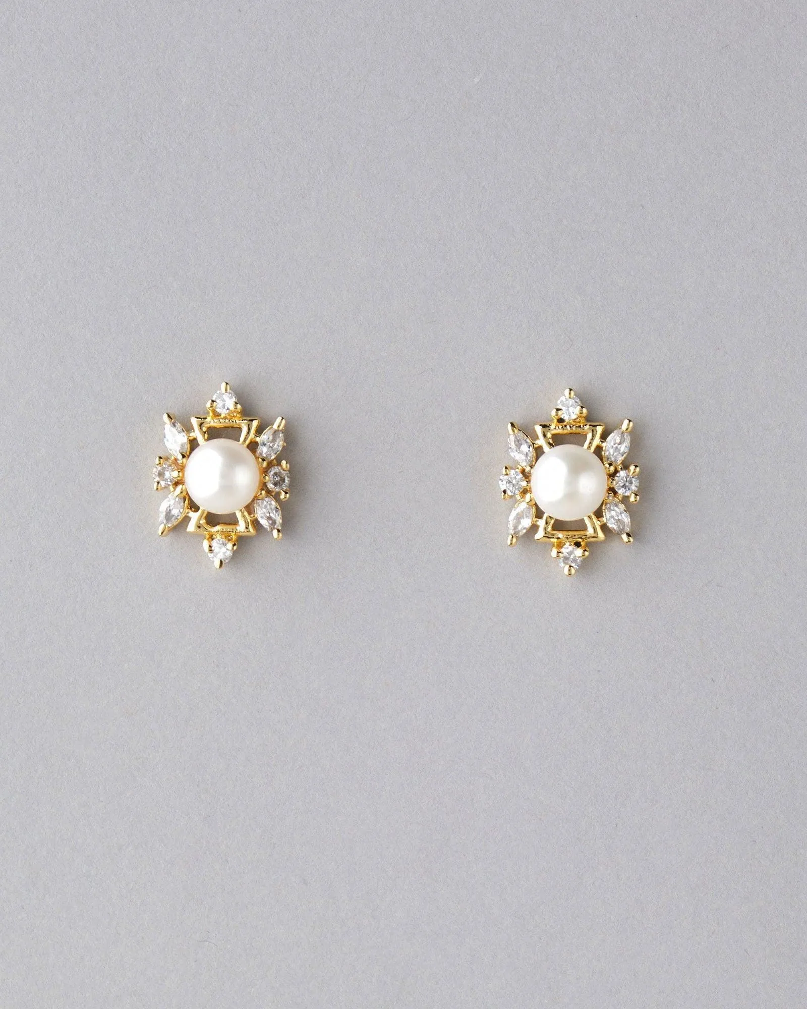 Pretty Pearl & Stone Stud Earring
