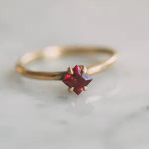 PRINCESS RUBY ENGAGEMENT RING, STELLO SETTING, 18K GOLD