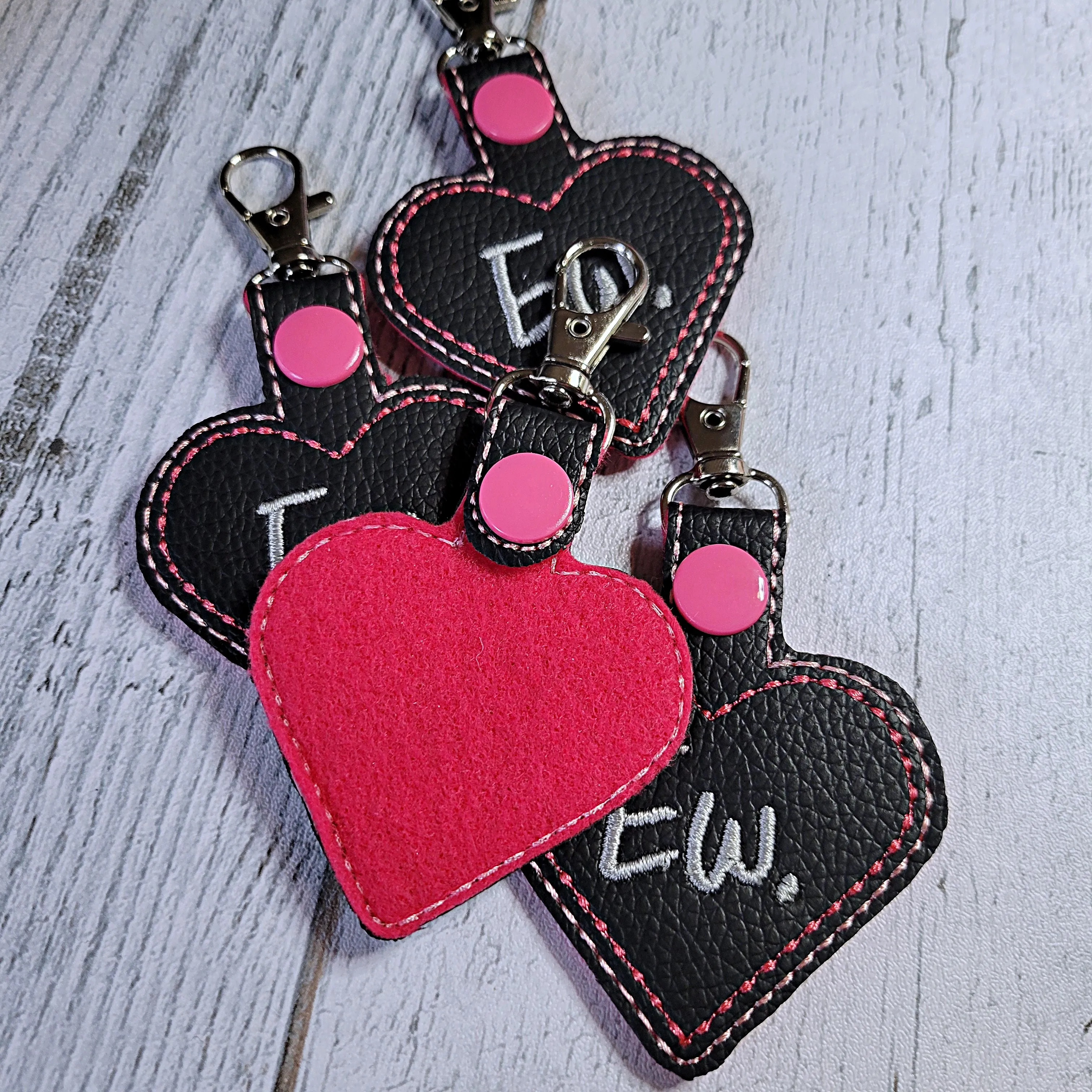 "Ew" Black Heart Snap Tab Key Chain