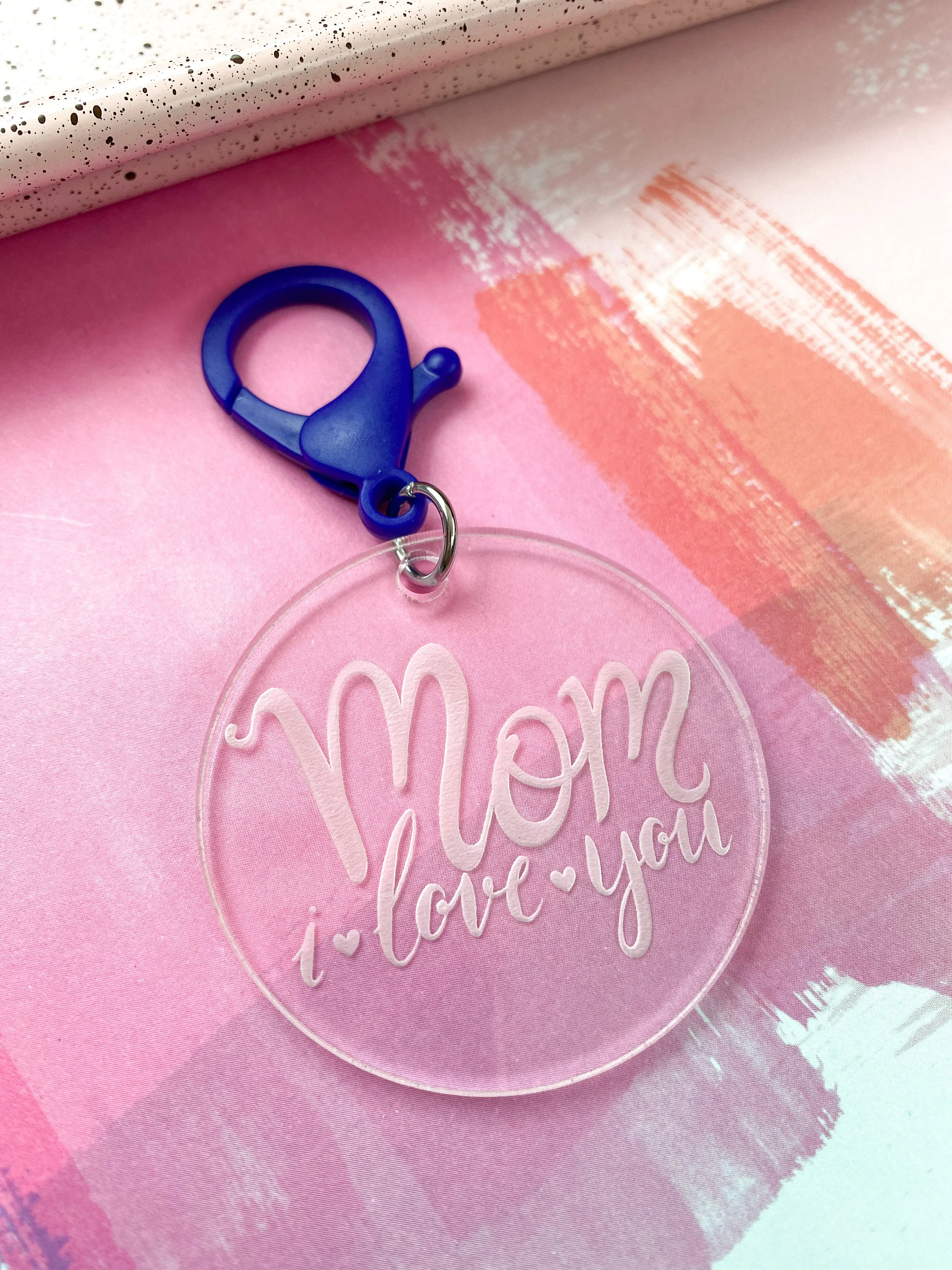 "MOM, I love you" Keychain