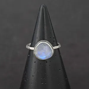 Rainbow Moonstone Sterling Silver Stacking Ring - size 9