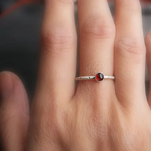 Red Garnet and Sterling Silver Stackable Ring - LITTLE JOY