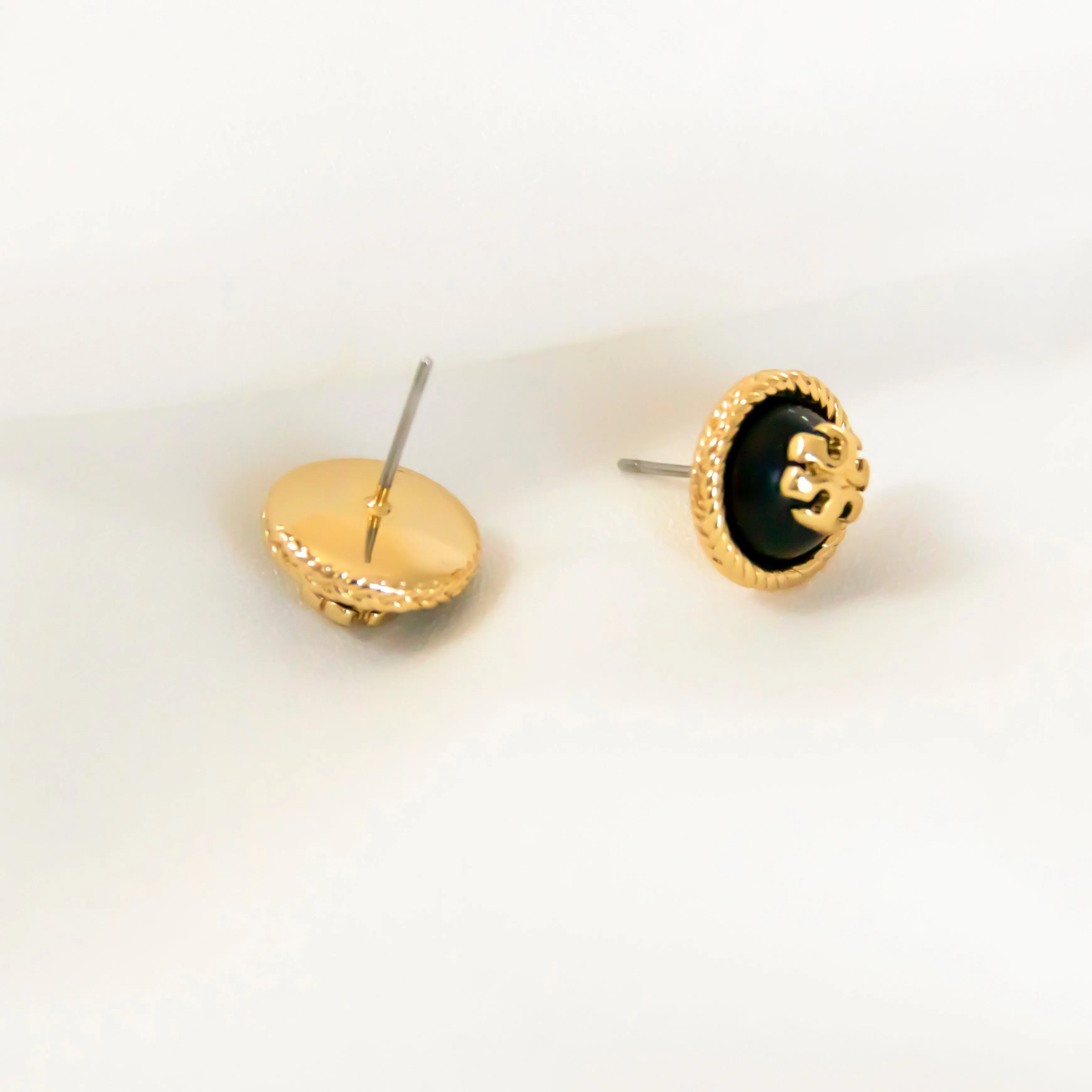 Rope Logo Black Gold Stud Earrings