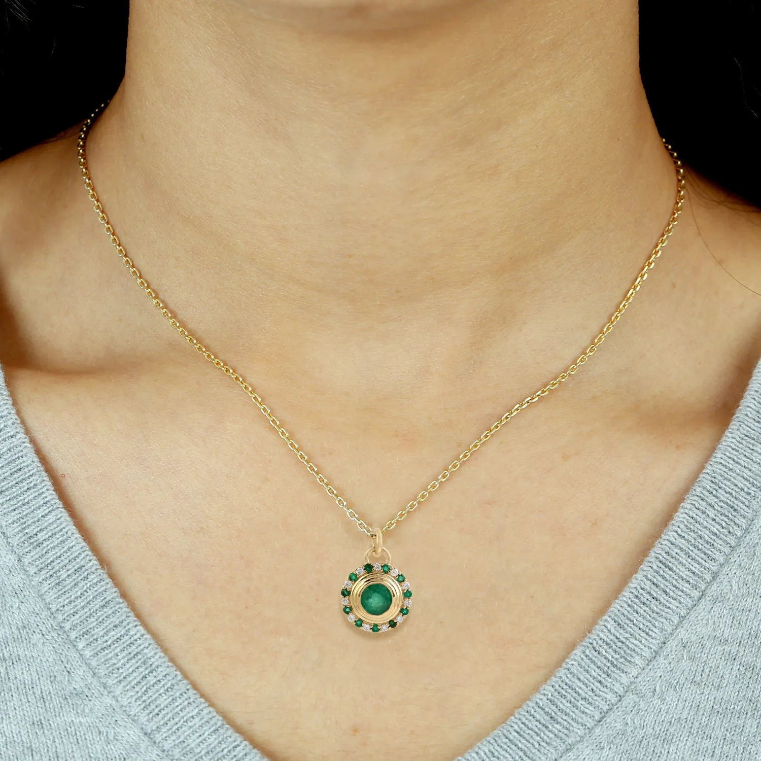 Round Emerald Pave Diamond In Yellow Gold Designer Charm Pendant For Women's