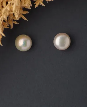 Simple Pearl Stud Earring