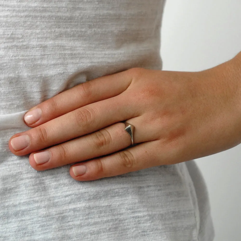small lis ring
