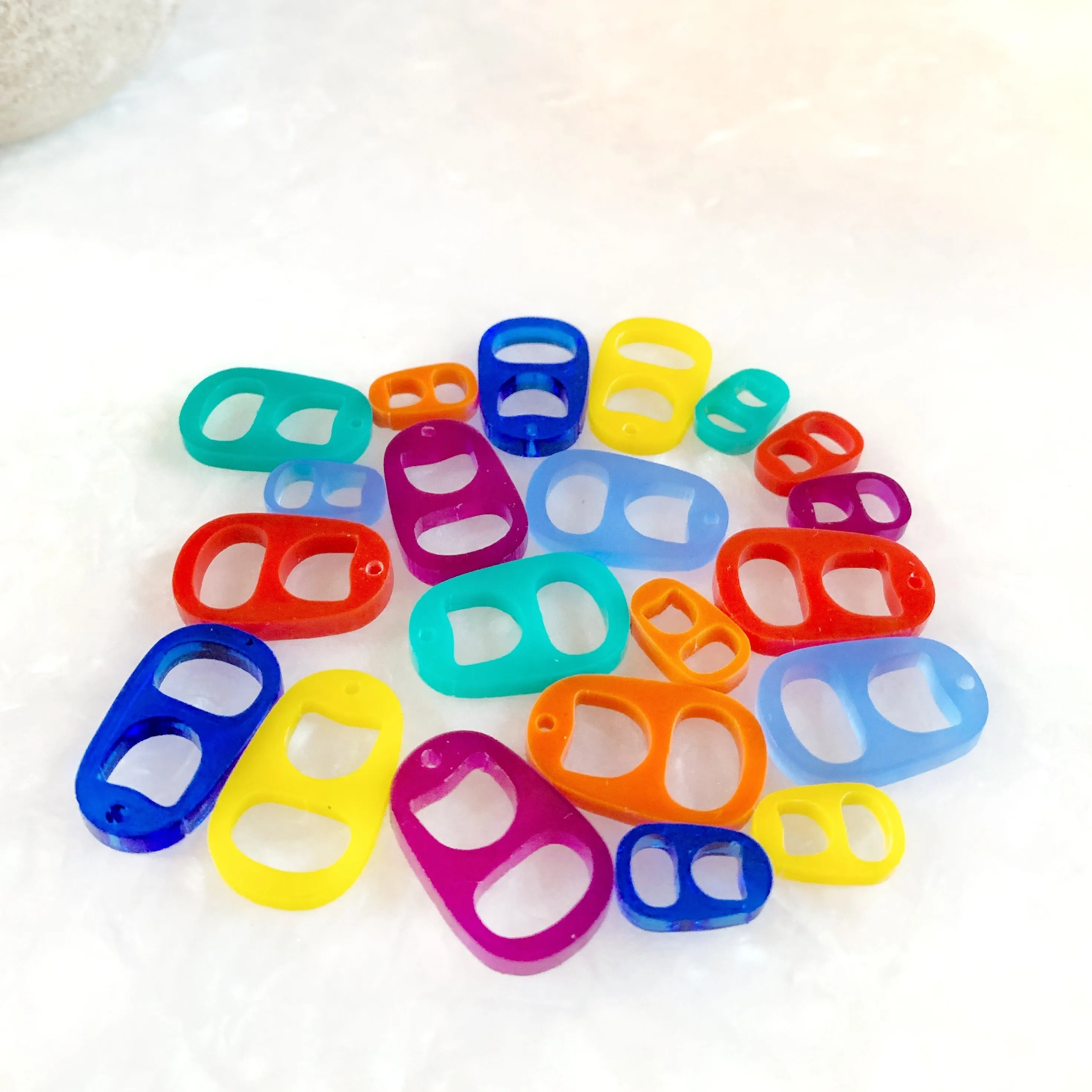 Soda pop tabs / anillas de latas / 10 Pieces, 25mm