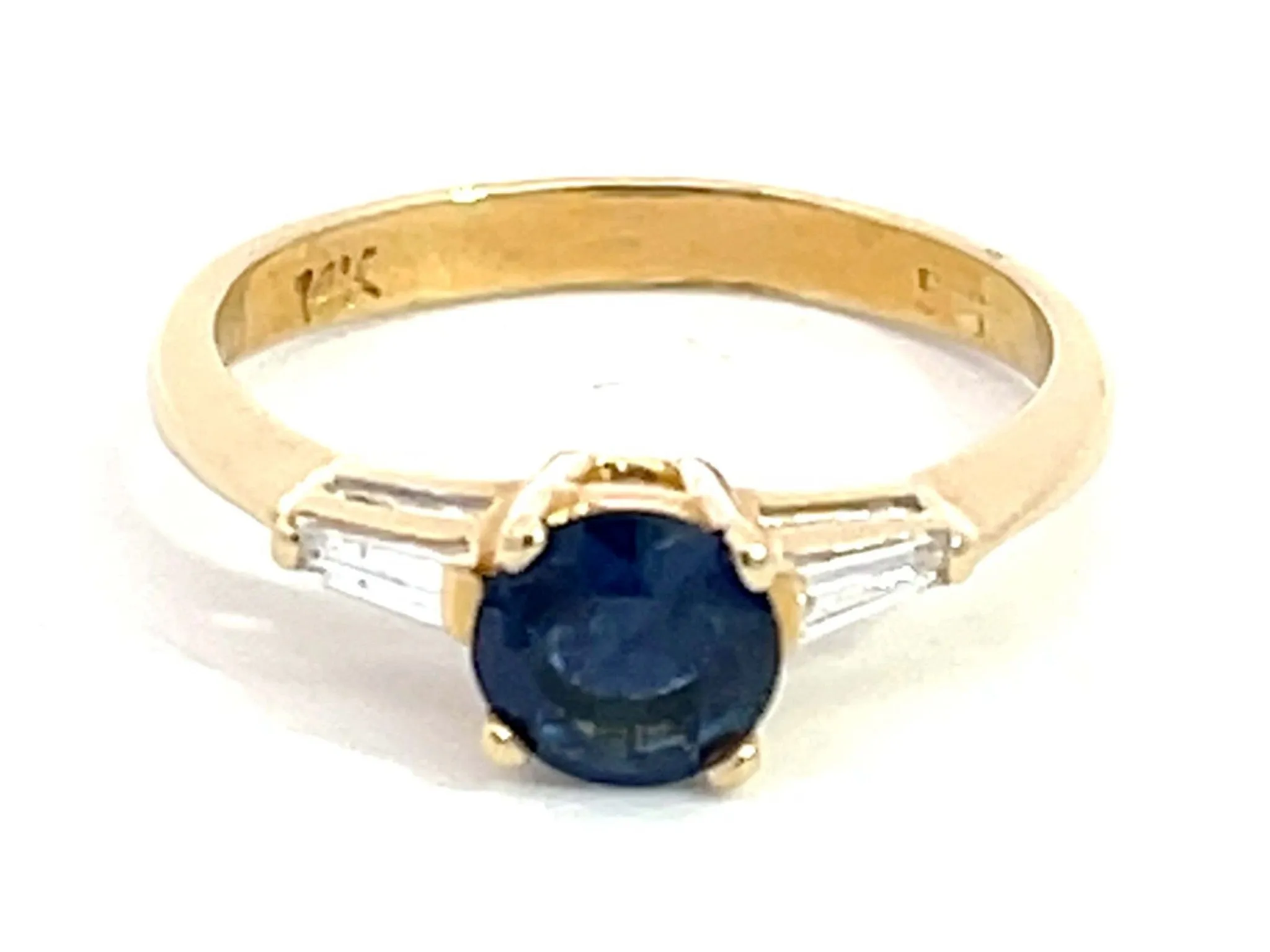 Solitaire Blue Sapphire with Baguette Diamond Accents Ring in 14k Yellow Gold
