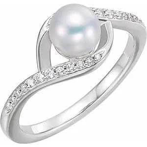 Sterling Silver Freshwater Cultured Pearl & 1/8 CTW Diamond Ring