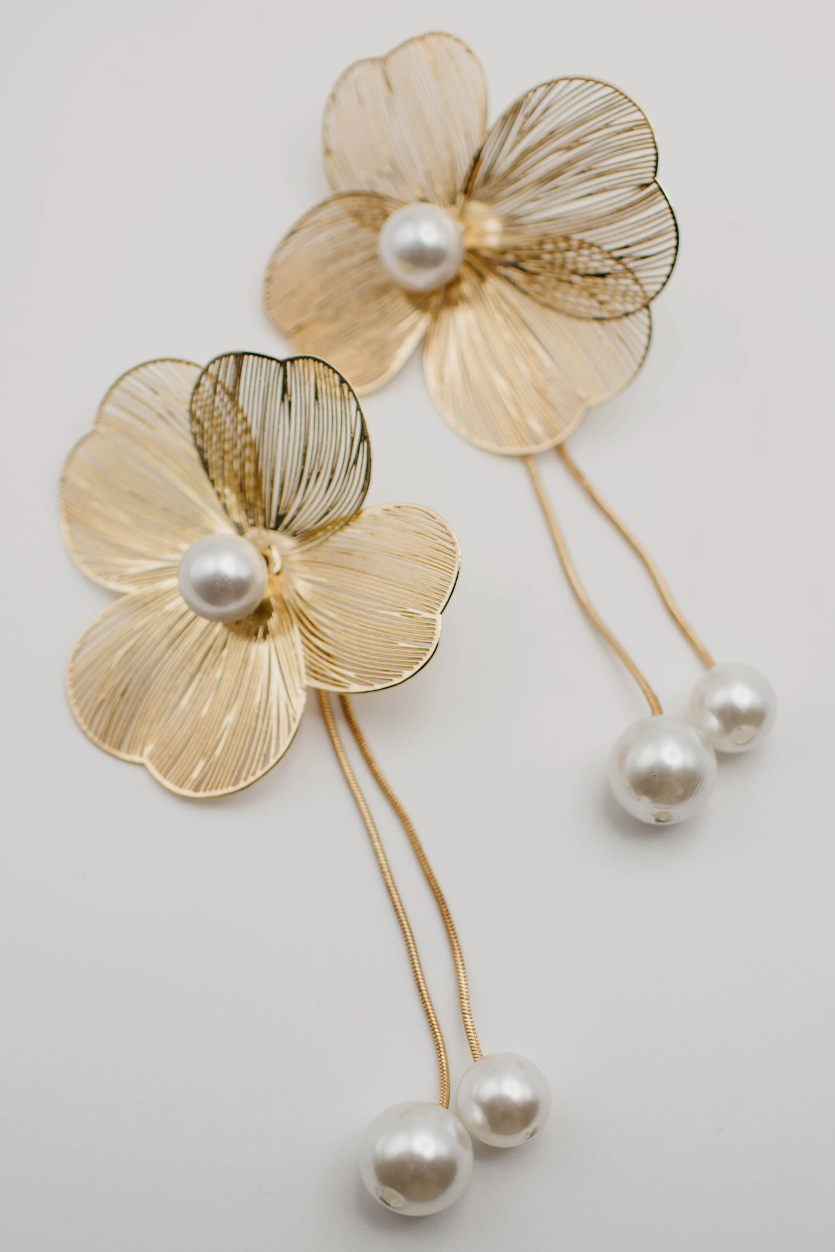 The Elodie Pearl Flower Earring