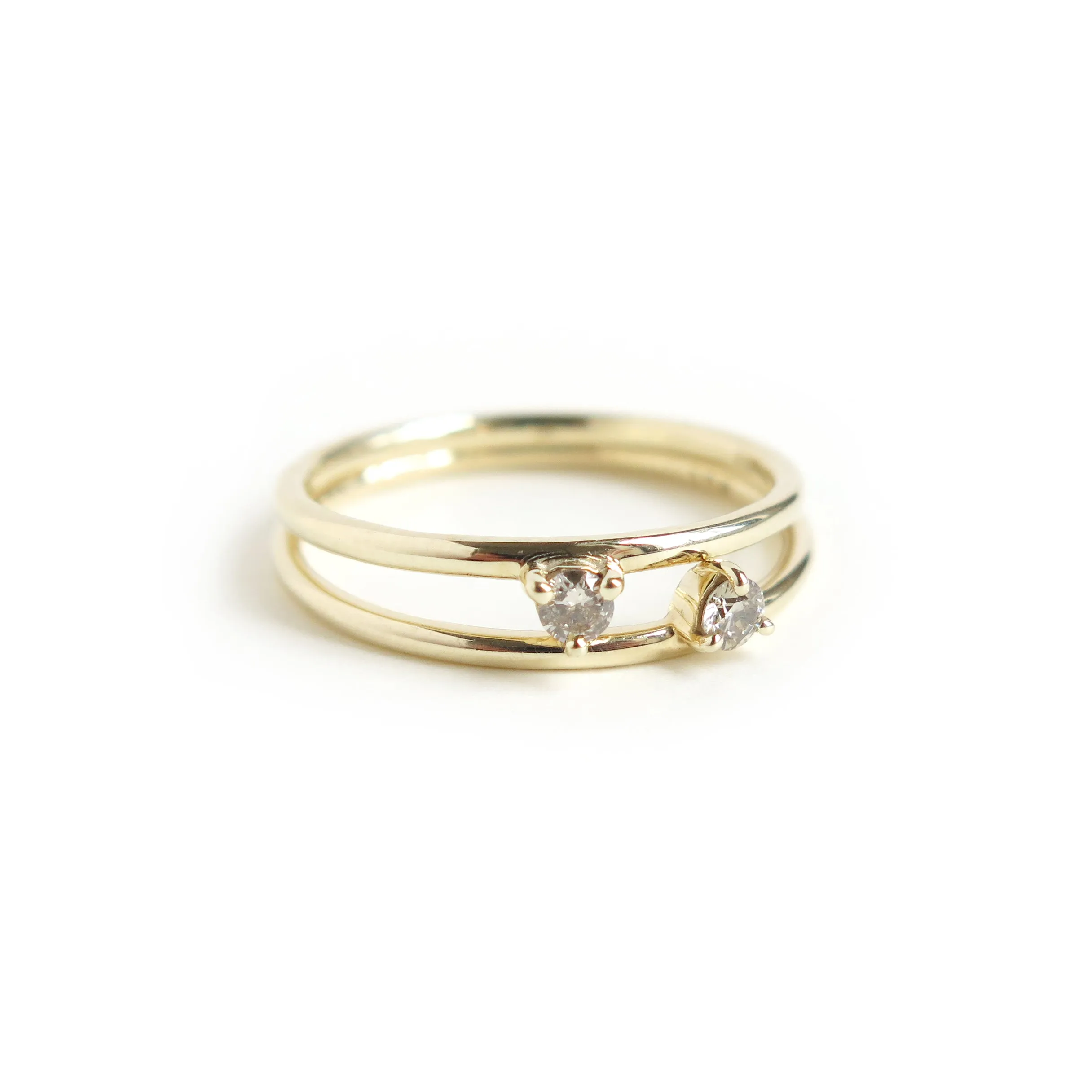 Three Claw Mini Cognac Diamond Ring in Yellow Gold