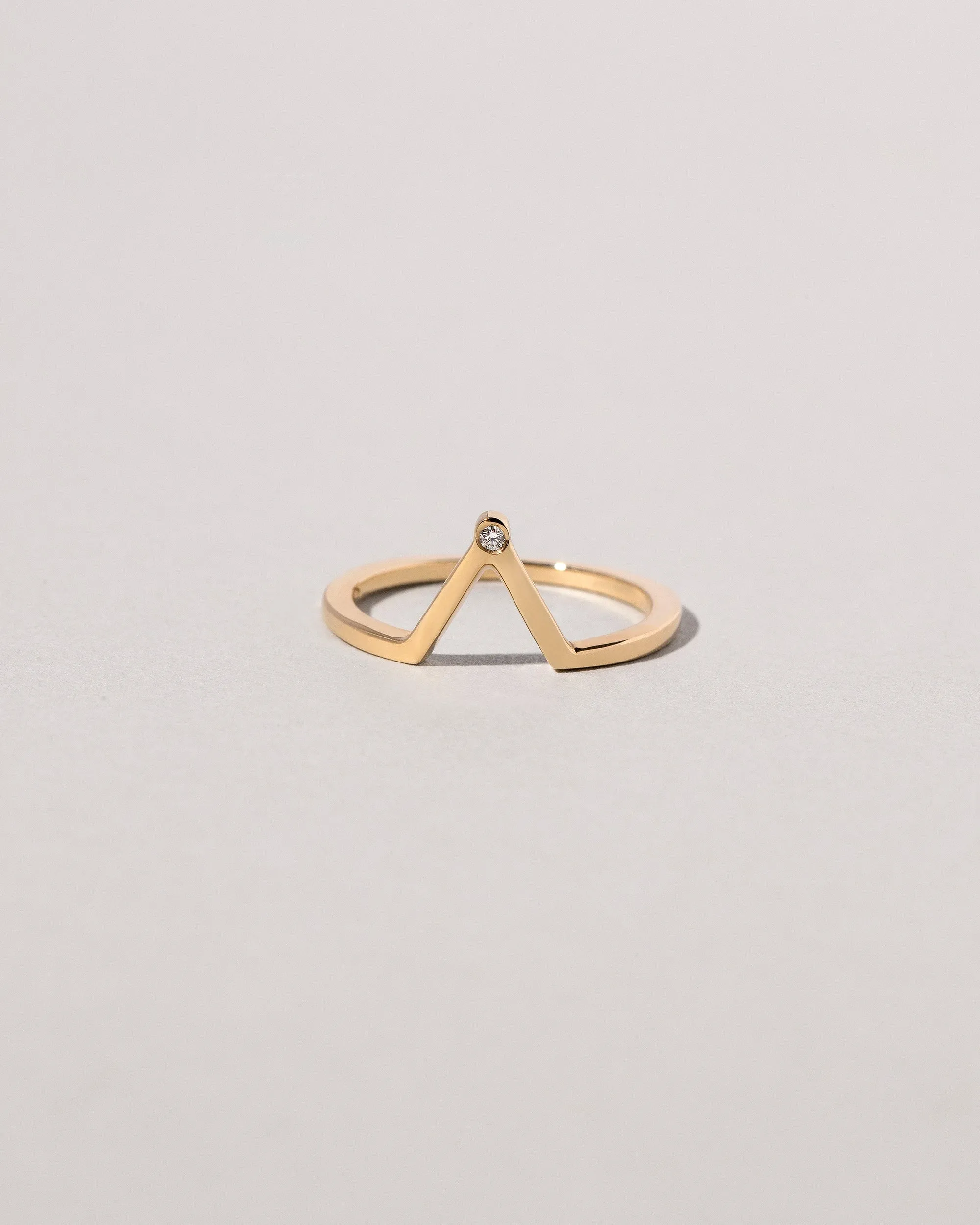 Triangle Band - Single Bezel-Set Diamond