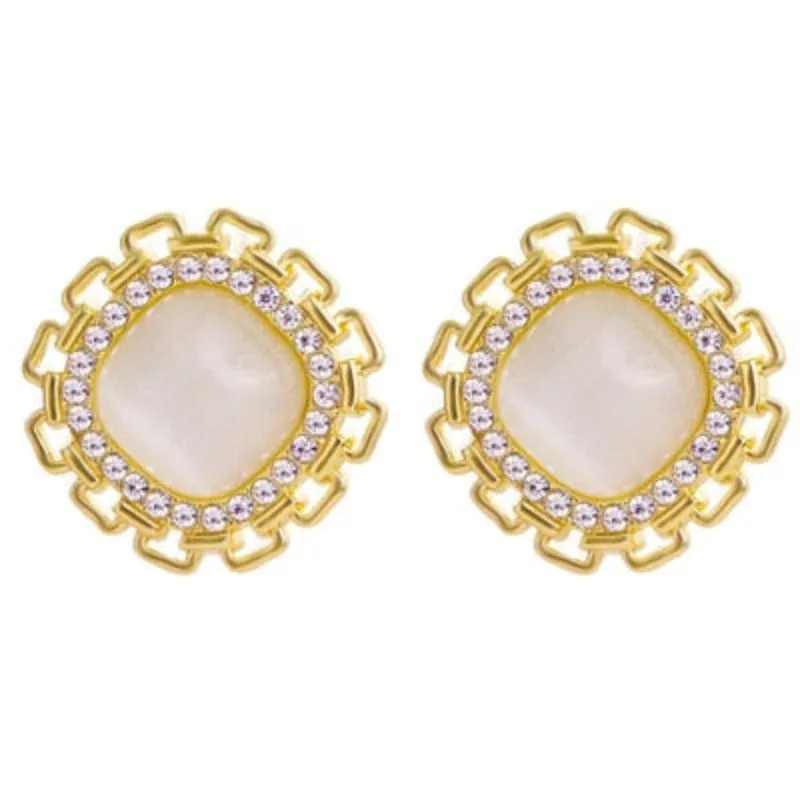 Unique Retro Pearl Stud Earrings for Women Party Wedding Jewelry