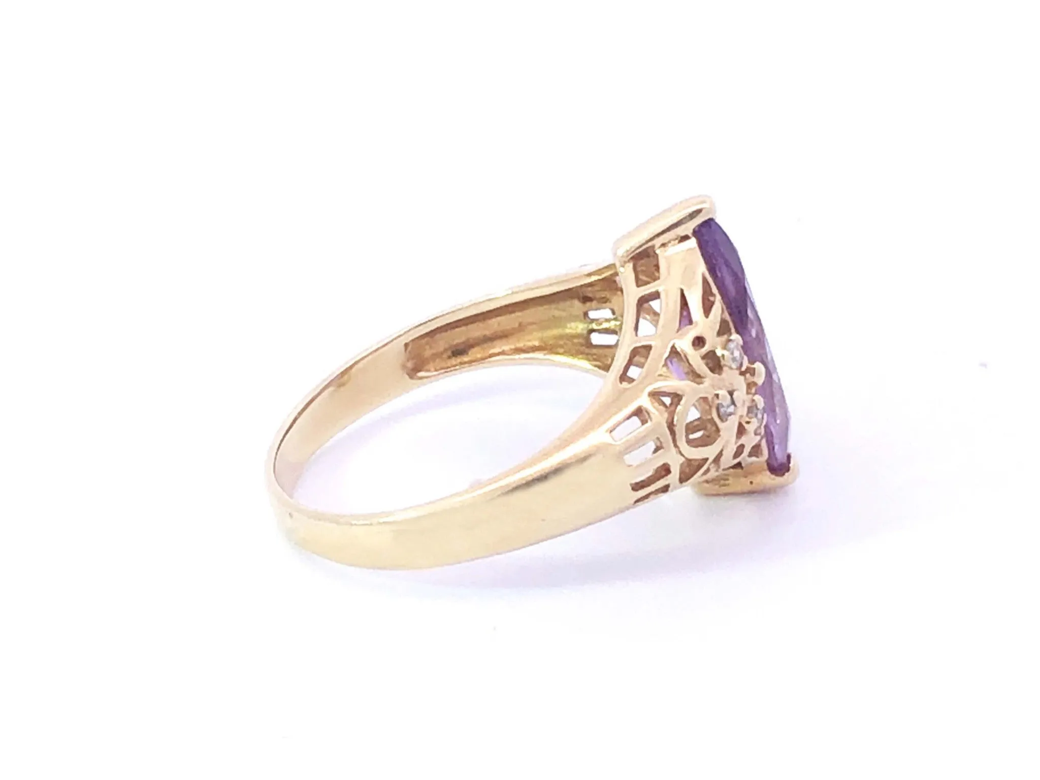 Vintage Marquise Amethyst & Diamond Ring in 14K Yellow Gold