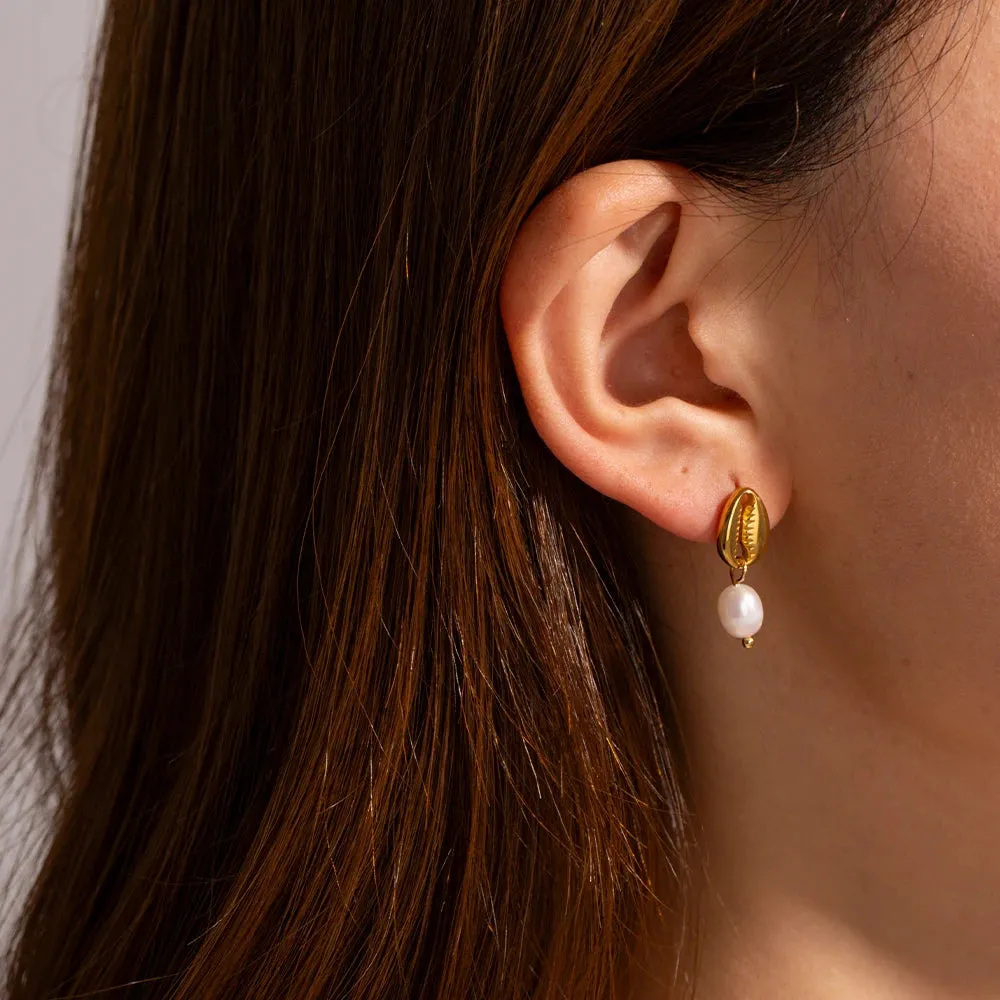Vintage Shell Stud Design Pearl Drop Earrings
