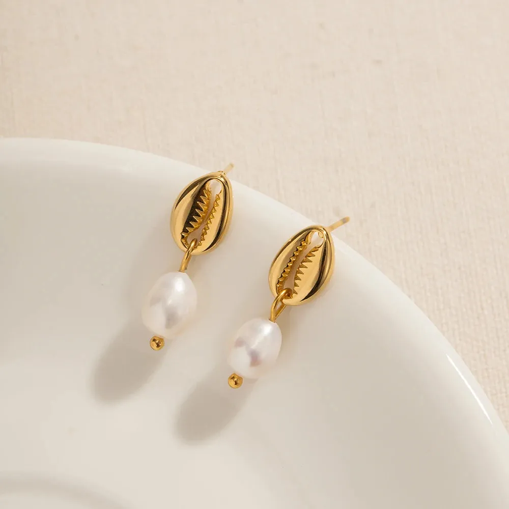 Vintage Shell Stud Design Pearl Drop Earrings