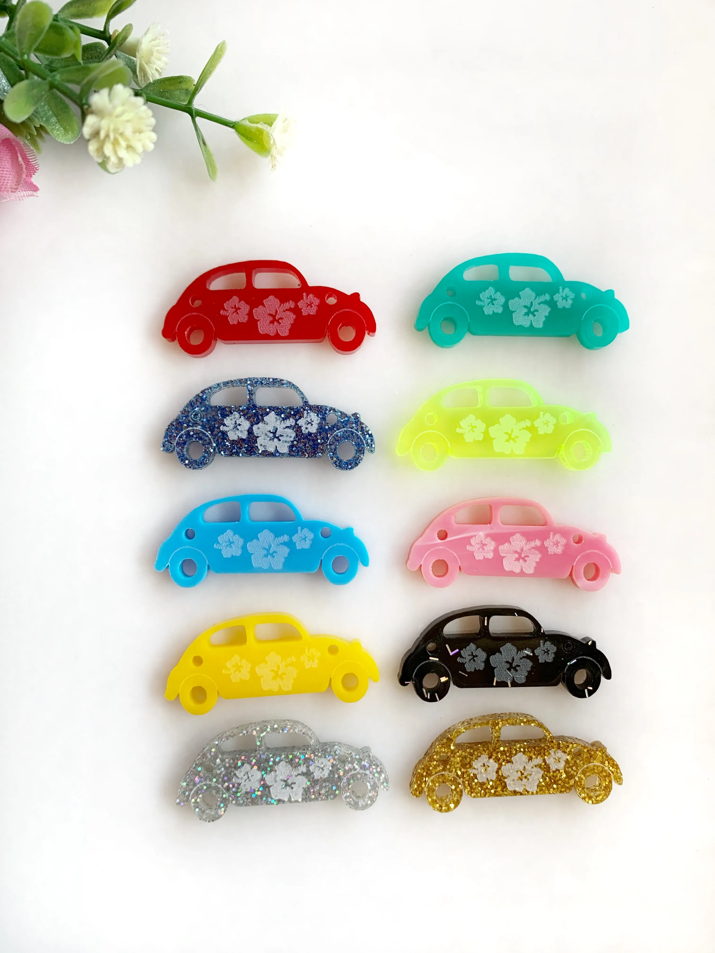 Volkswagen escarabajo con amapola  / 8 Pieces, 25mm