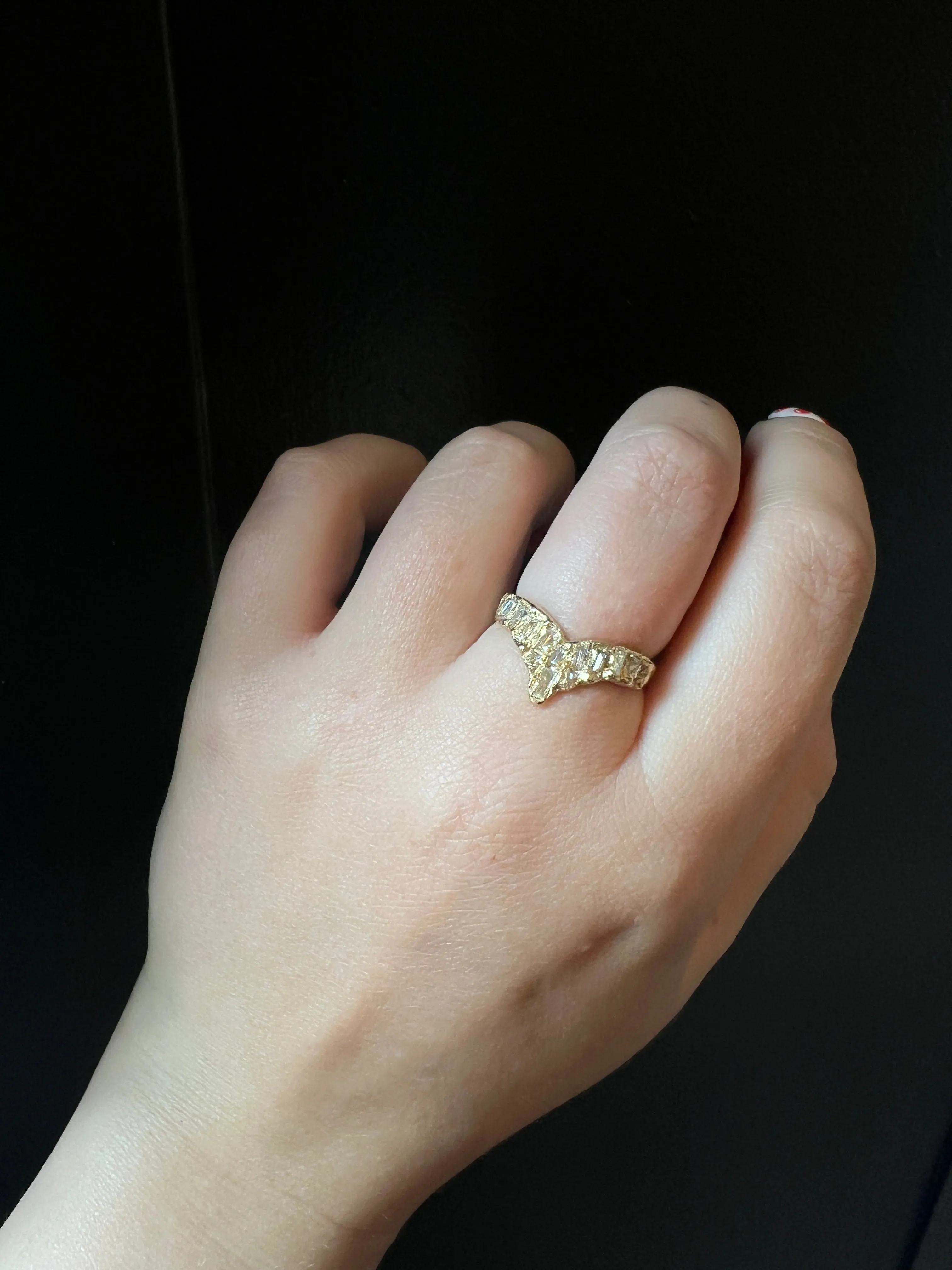 X White Baguette Diamond Scatter Point V Shape Ring