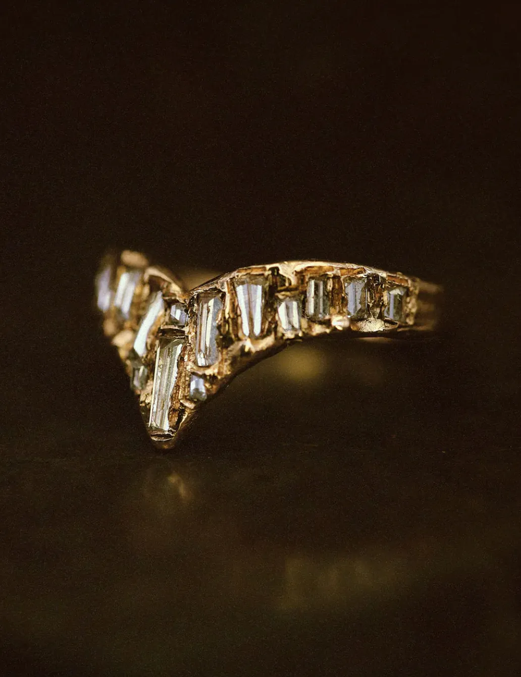 X White Baguette Diamond Scatter Point V Shape Ring
