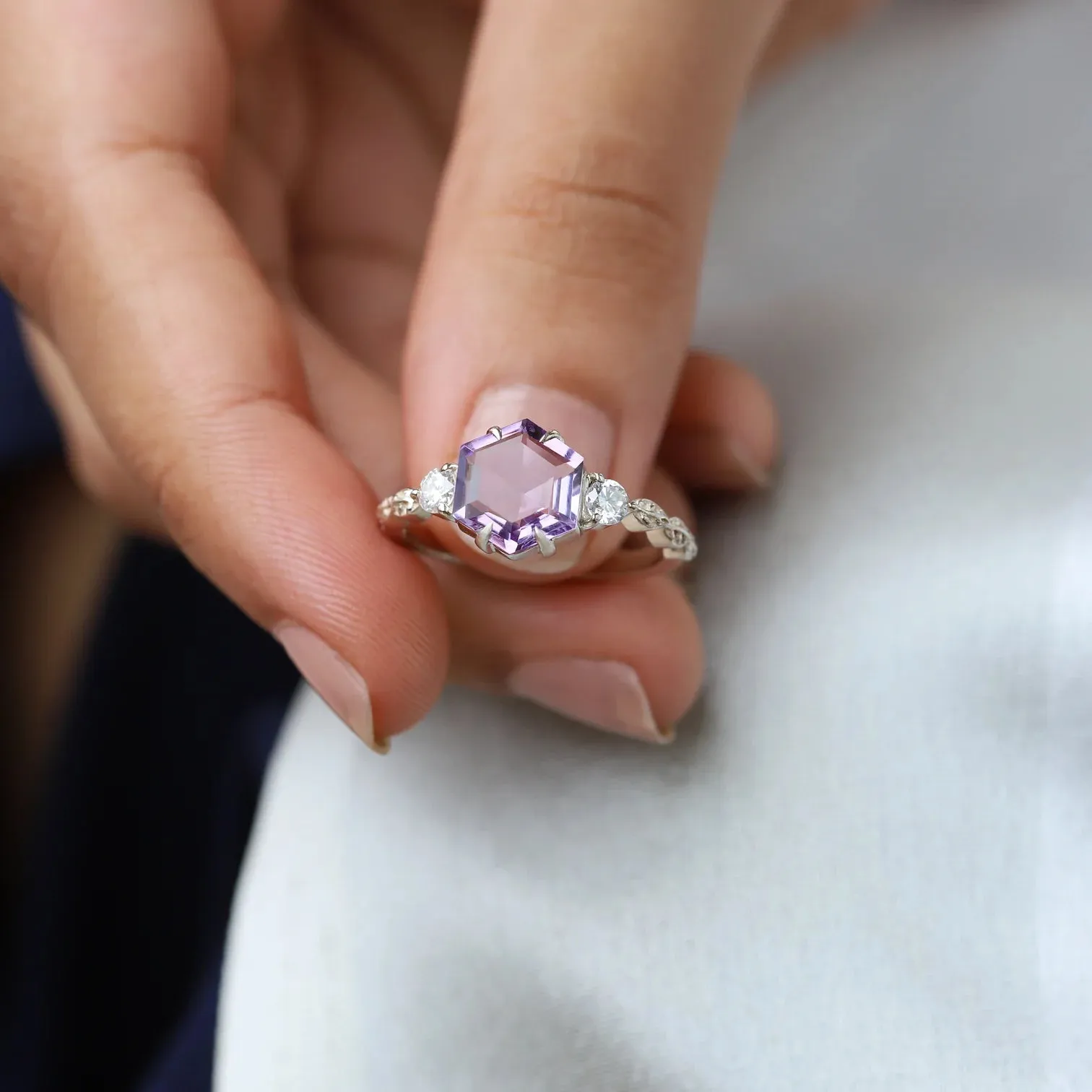 Yoshi Hexagon Amethyst with Leaves Band