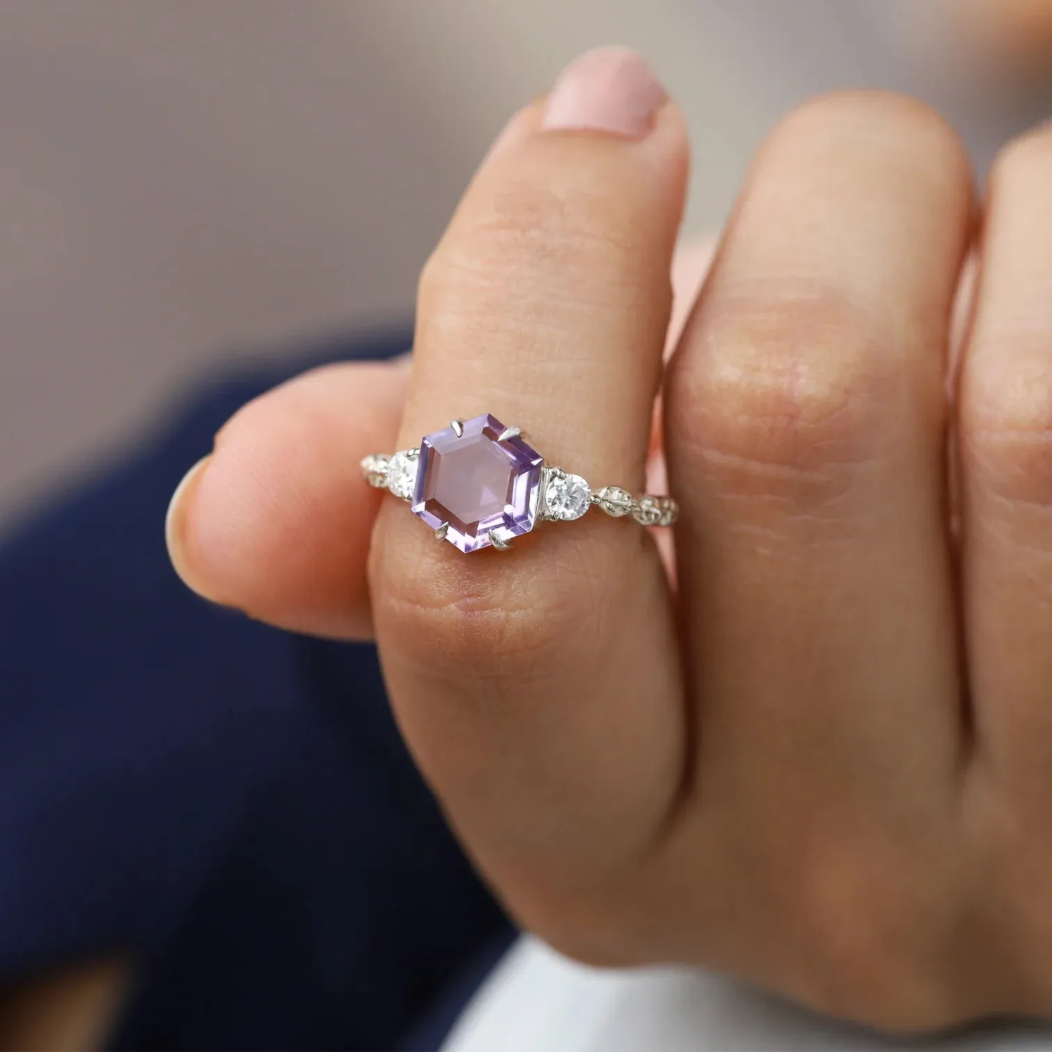 Yoshi Hexagon Amethyst with Leaves Band