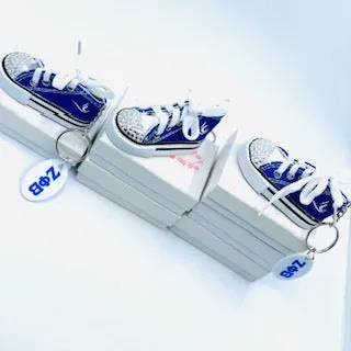 Zeta High Top Sneaker Key Chain
