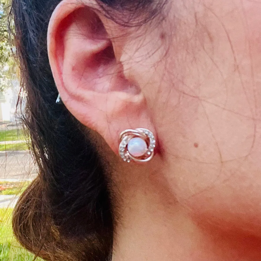 Zircon Pearl Twist Stud Earrings