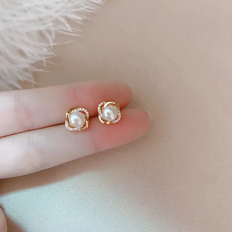 Zircon Pearl Twist Stud Earrings