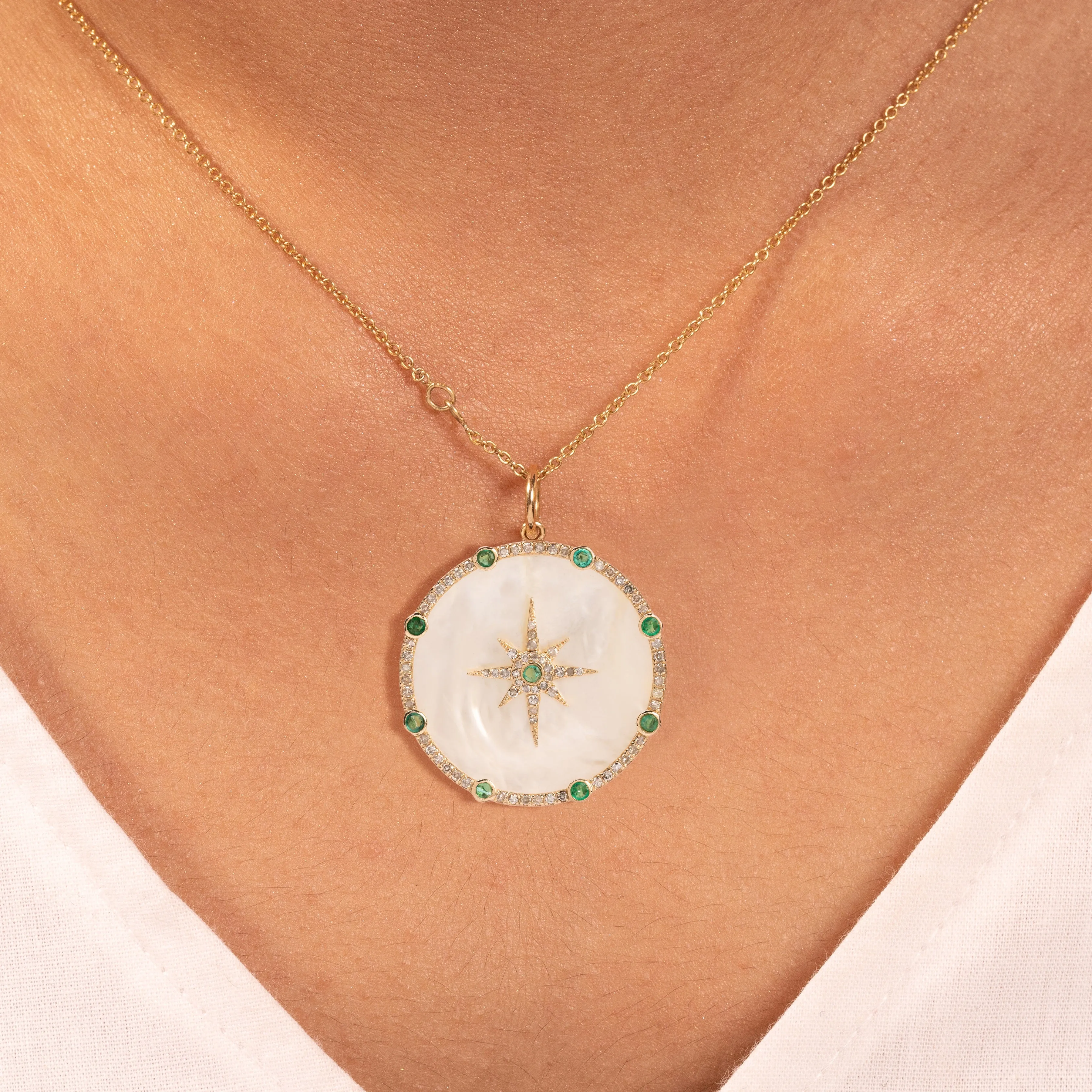 Zizz Emerald & Diamond Halo Pendant with MOP